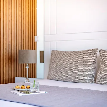 Sanders Gaia - Bright Two-bedroom With Sea View Lägenhet *
